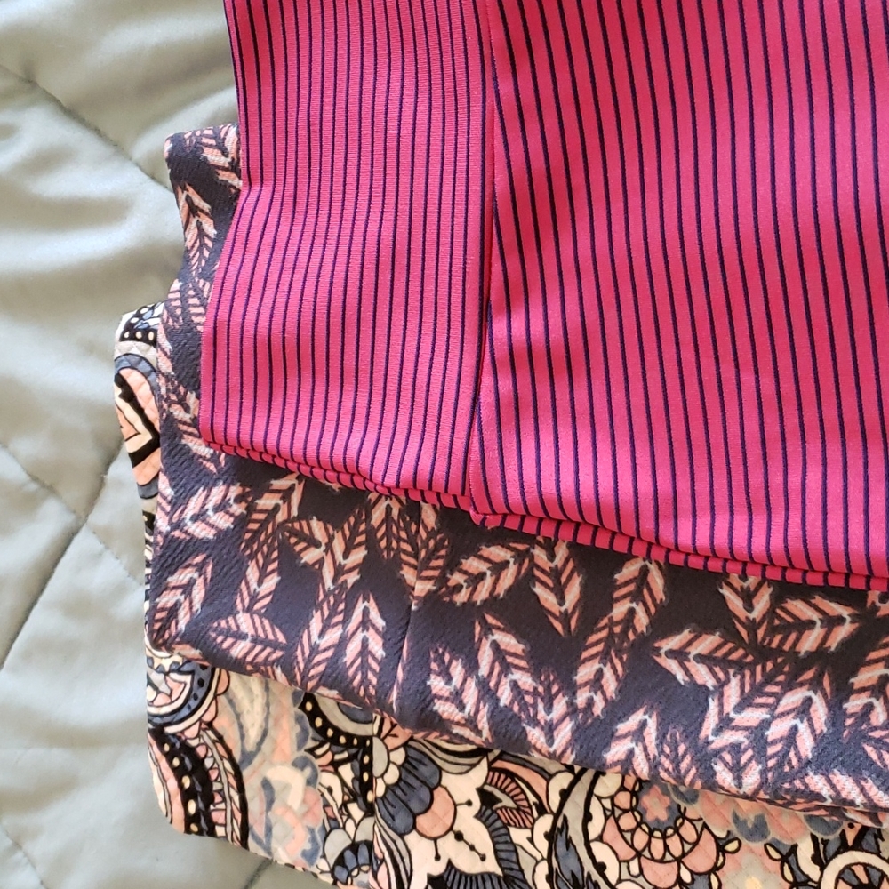 Lot 3 Lularoe Cassie skirts